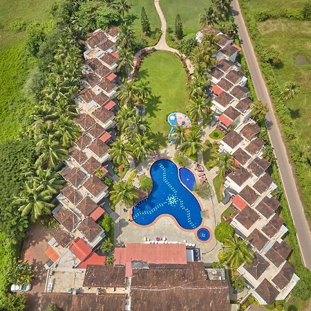 Royal Orchid Beach Resort & Spa, Utorda Beach Goa Kültér fotó