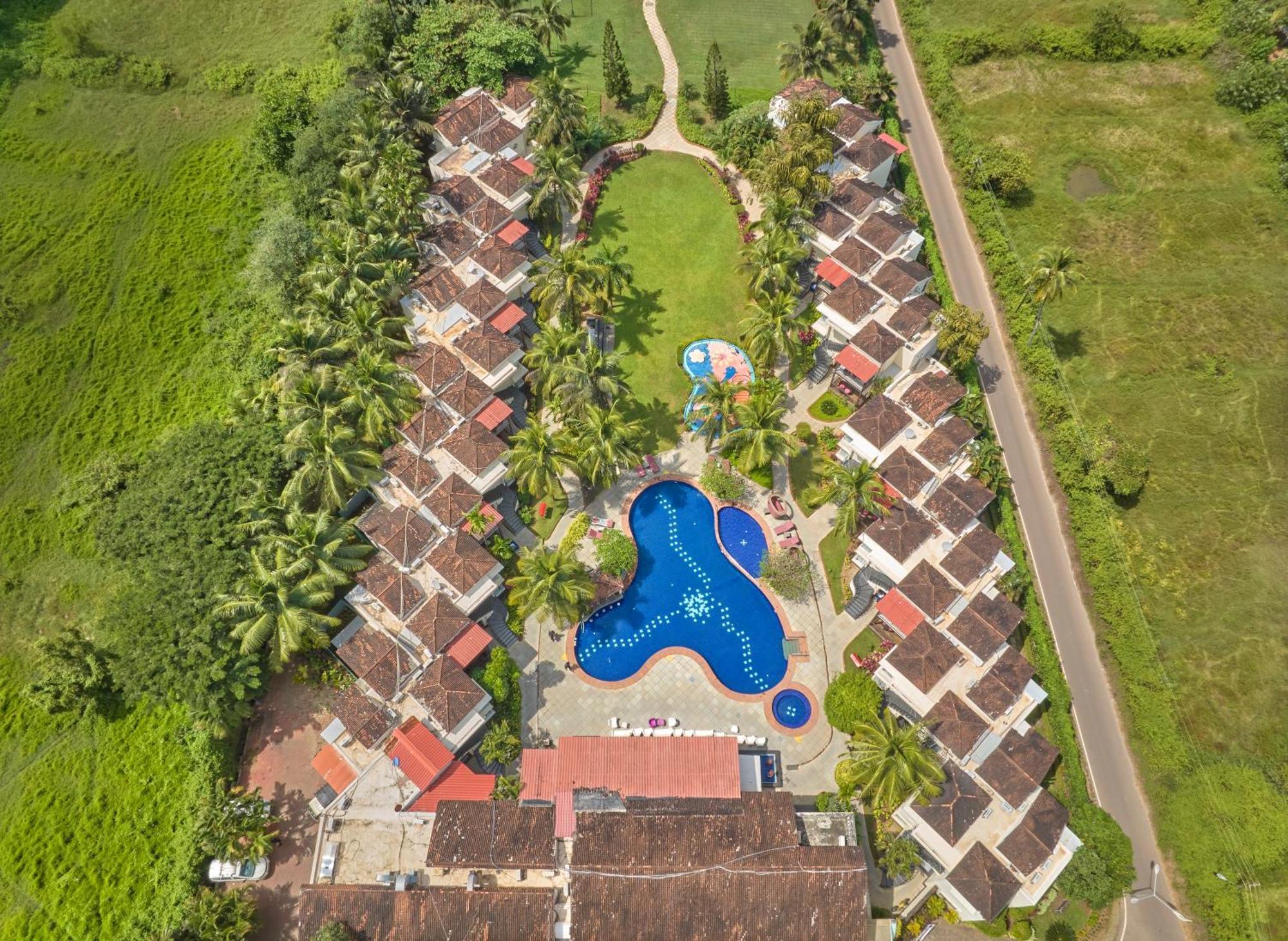 Royal Orchid Beach Resort & Spa, Utorda Beach Goa Kültér fotó