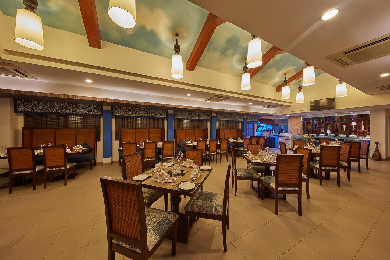 Royal Orchid Beach Resort & Spa, Utorda Beach Goa Kültér fotó